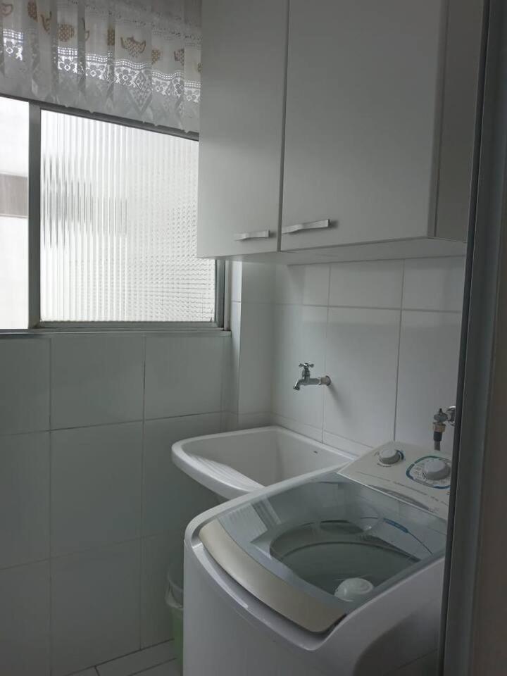 Apartamento completo na calçada da praia Apartment Guaruja Exterior photo